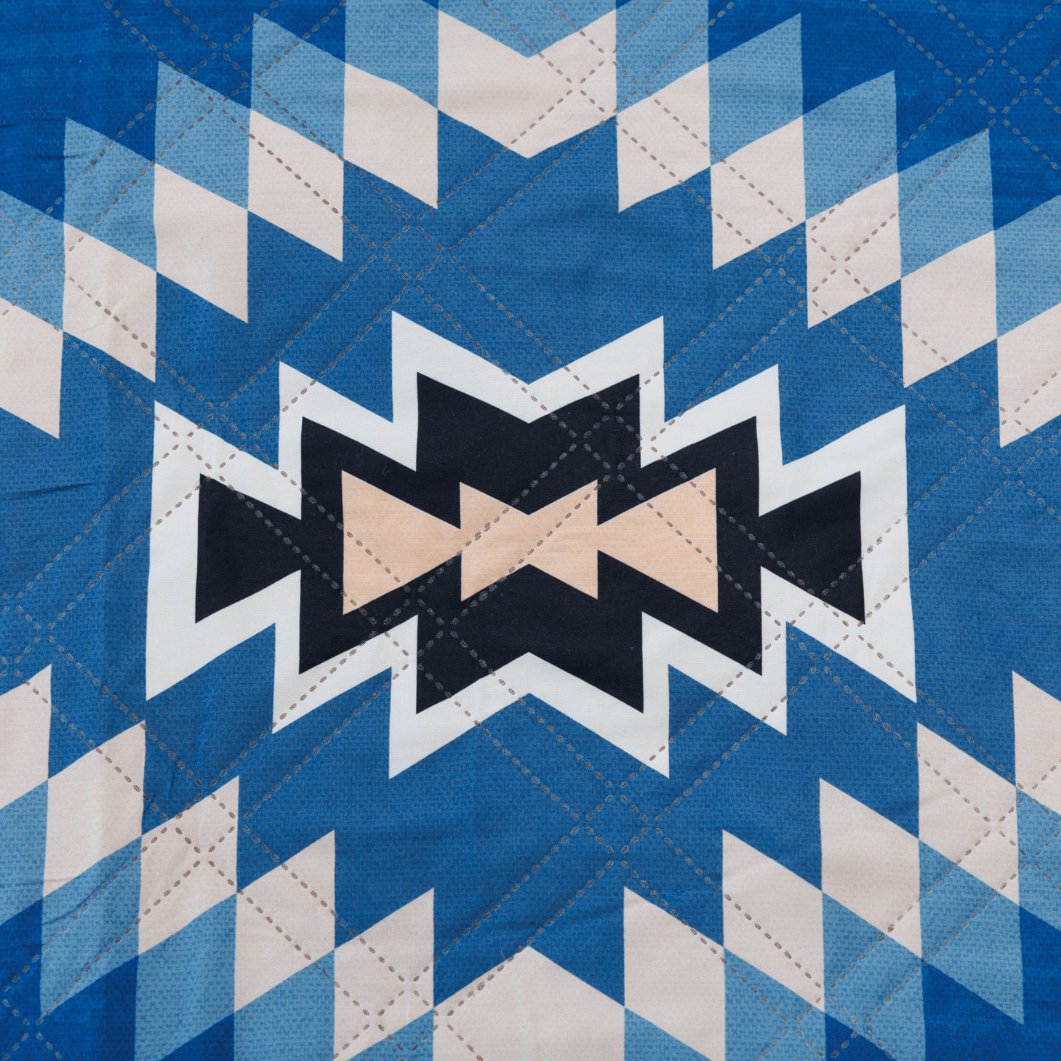 Hendrix - Everything Mat