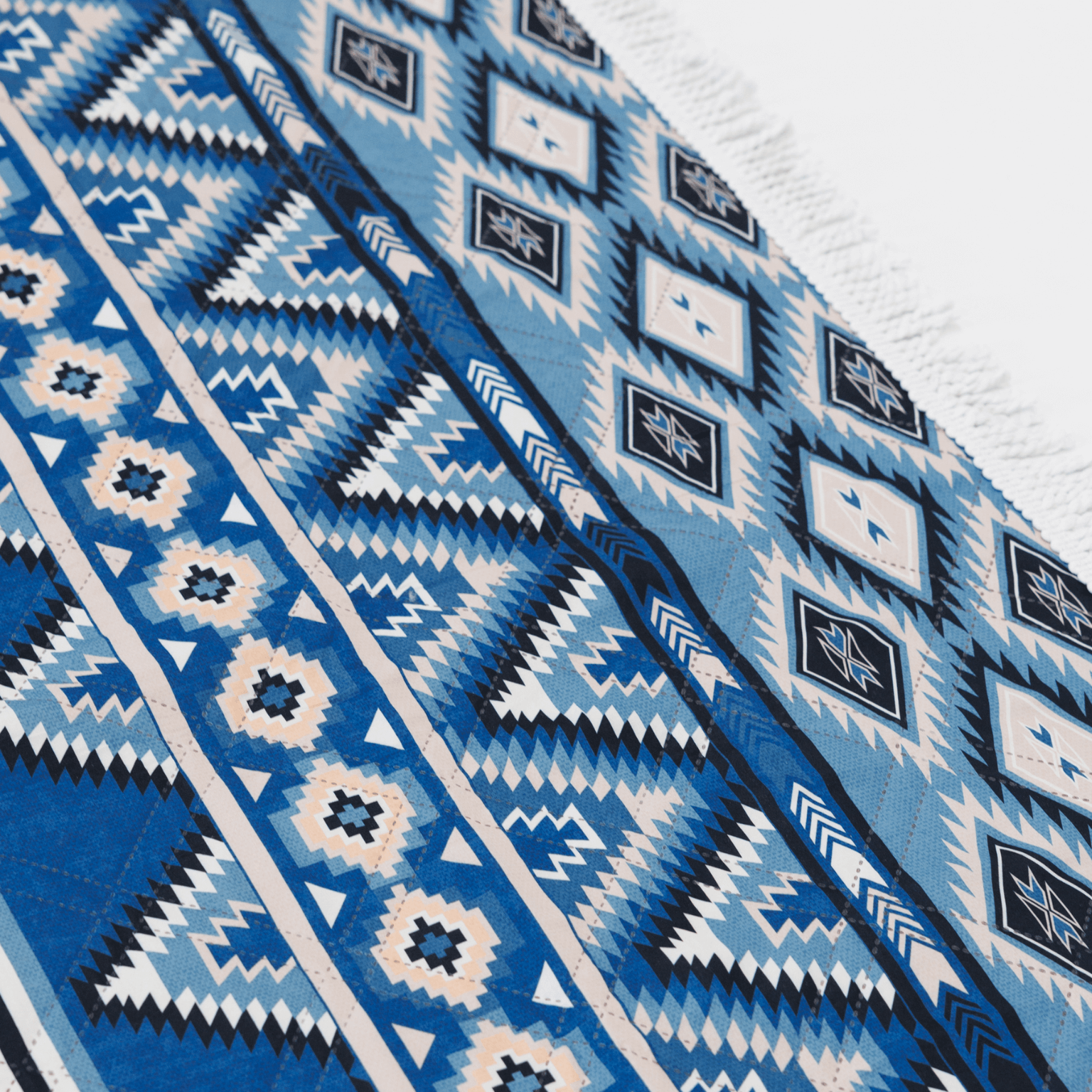 Hendrix - Everything Mat