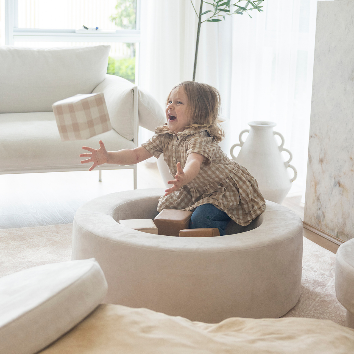 Zenli-O Play Ottoman - Ivory